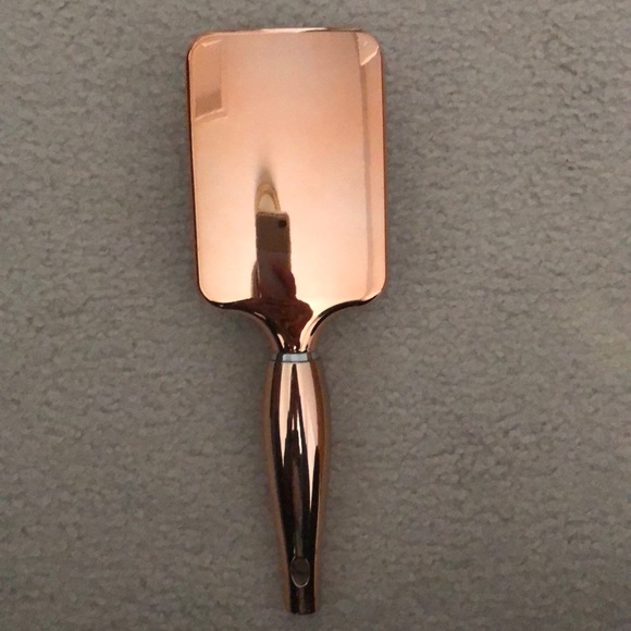 Aria Detangling Brush - Picture 4 of 6